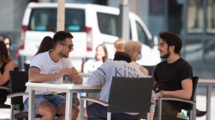Les primeres terrasses de Cassà s'obren al públic amb més espai