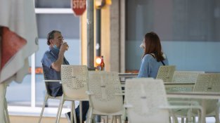 Les primeres terrasses de Cassà s'obren al públic amb més espai