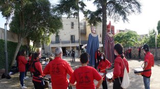 Actuació dels gegants i grallers