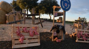 Acció de rebuig a la monarquia a la "rotonda dels taps"