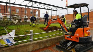 Comença la restitució de la portalada de l'antic hospital