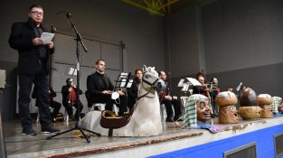 Quim Cadanet ha presentat l'acte i ha dirigit part del concert