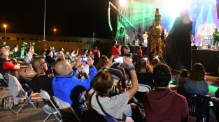 Els gegants han ballat al so de Germà Negre