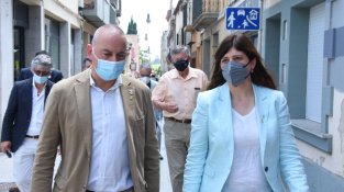 La consellera, amb l'alcalde de Cassà