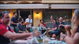 Germà negre a l'hostal Càntut