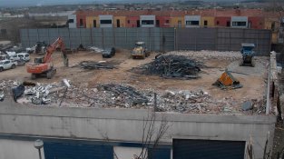 Imatges de la construcció del nou supermercat, a inicis d'any