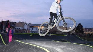Es posa en marxa la pista de pumptrack