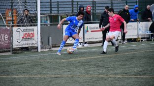 Jugada per la banda de Karim, que ha jugat els darrres minuts