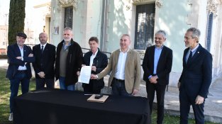 Signat el conveni entre les policies de Cassà, Llagostera i Caldes per fer serveis conjunts i compartir material