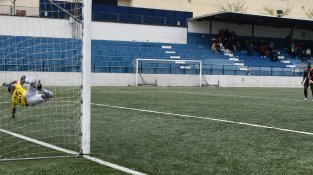 Sergi Massegur ha marcat de penal el gol de l'empat
