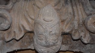 El GREC ha completat la recerca de les peces de l'antiga portalada de l'església romànica