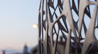 Jaume Roser cedeix una escultura per la rotonda del carrer de Marina