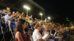 Ja Jove Orquestra  fa un pregó recordant els seus 25 anys d'existència