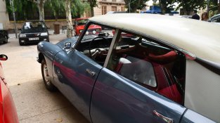 El Passeig s'omple de cotxes clàssics