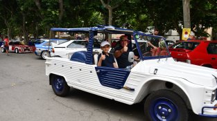 El Passeig s'omple de cotxes clàssics