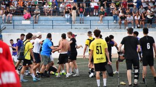 Enrenou després de la final del grup C