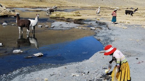 El lloc de Rinconada de Tuni, al peu del Condoriri