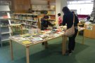 Intercanvi de llibres a la Biblioteca