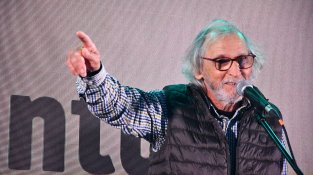 Arnella i Majoral posant brillant colofó al Càntut 2022