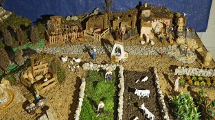 Torna, ampliat, el pessebre de l'Església de Cassà