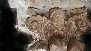 Un dels capitells recuperats