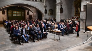 Un moment de les explicacions d'Imma Brull, de l'empresa 4restaura que ha treballat en el procés