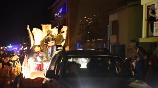 La cavalcada de Reis torna a ser multitudinària