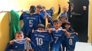 L'equip prebenjamí A de la UD Cassà