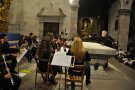 La Jove Orquestra de Cassà, amb les persones refugiades de Lesbos