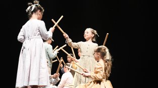 Brillant mostra de danses de les comarques gironines