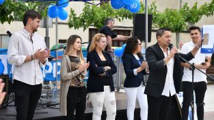Antonio Ávila, amb alguns membres de la seva llista