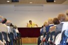 Un centenar de persones omplen la Sala Galà en la xerrada de Fermí Puig