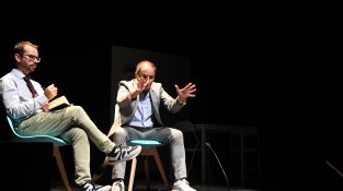 Ple total en l’estrena a Cassà de "M’espien"