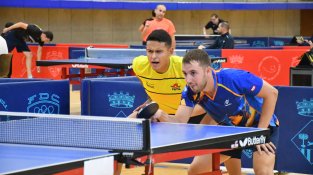 Arnau Pons s’imposa en unes 24 hores de tennis taula amb forta presència estrangera