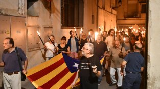 La Marxa de Torxes per la Independència recorda la figura de Carme Junyent