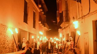 La Marxa de Torxes per la Independència recorda la figura de Carme Junyent