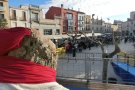 El dia de fer cagar el tió a la plaça de la Coma