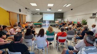La reunió es va celebrar a l'Escorxador