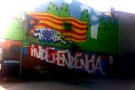Empastifen el mural per la independència