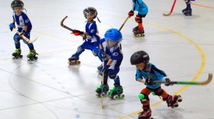 Estrena de les noves equipacions de la secció d'Hoquei del Foment