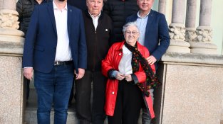Mundet, amb exalcaldes de la vila