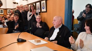 Aplaudiments per a Quim Mundet en finalitzar el seu parlament