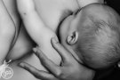 Mares unides en un projecte fotogràfic per reivindicar baixes maternals més llargues