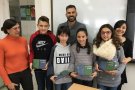 Uns alumnes de la Salle guanyen el premi del concurs de felicitacions de Francisco Oller SA