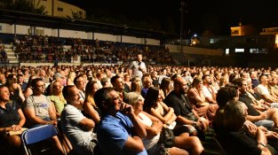 En Quim Masferrer, voltant entre el públic de l'espectacle