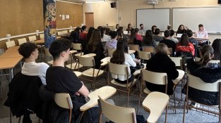 L’Institut de Cassà de la Selva posa en contacte alumnes de batxillerat amb professionals