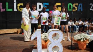 “Els Savis” de cinquè i “Els tres porquets i el llop” de sisè guanyadors de la XVIII Lliga de Glosa de l'Escola Puig d'Arques