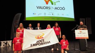 L'equip cadet del Club Volei Cassà Atzur (Gironès), reconegut per la seva esportivitat