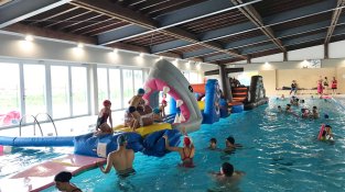 Activitats per la marató  a la piscina coberta