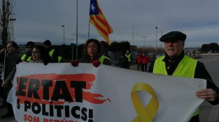 Manifestació contra el judici als polítics catalans
